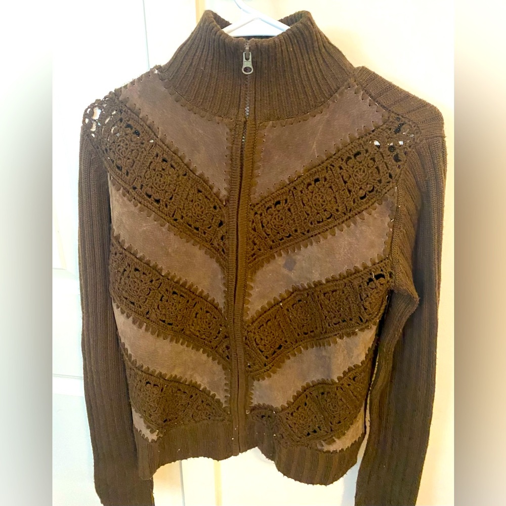 Château sweater bought at the end of 99